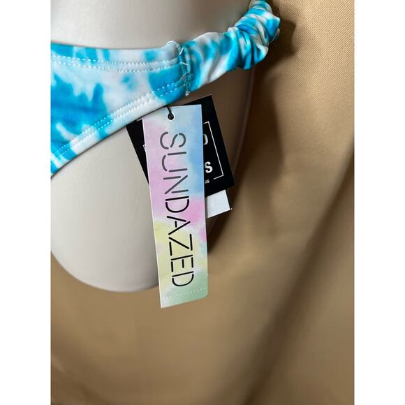 Sundazed Teal Cove Tie Dye Shirred Bikini Top and Bottom Set 36DD and  L NWT df1 - Picture 10 of 12